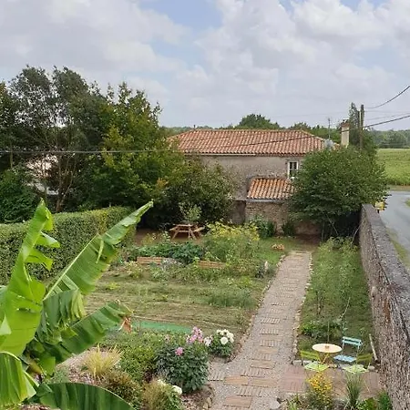 Gite Au Coin du Feu, avec piscine chauffée La Roche-sur-Yon