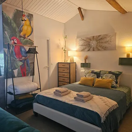 Gite Au Coin du Feu, avec piscine chauffée Hébergement de vacances La Roche-sur-Yon
